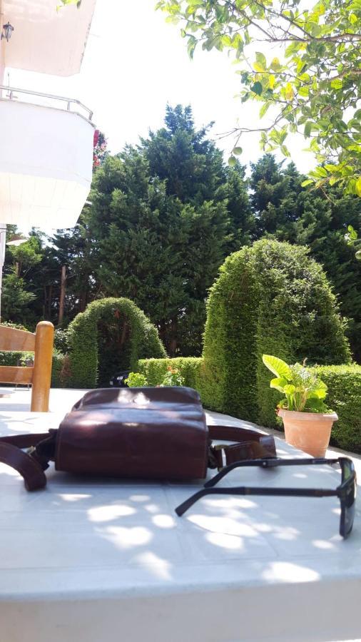Agron Hotel Orikum Bagian luar foto