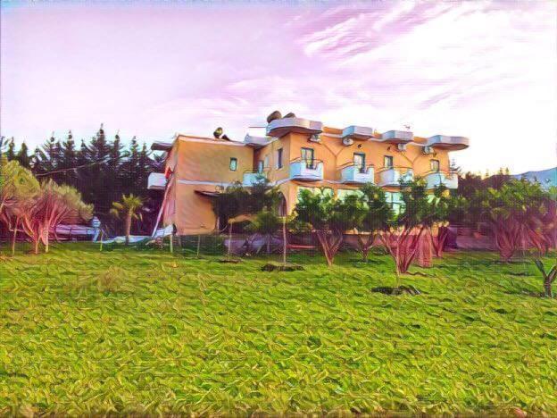 Agron Hotel Orikum Bagian luar foto