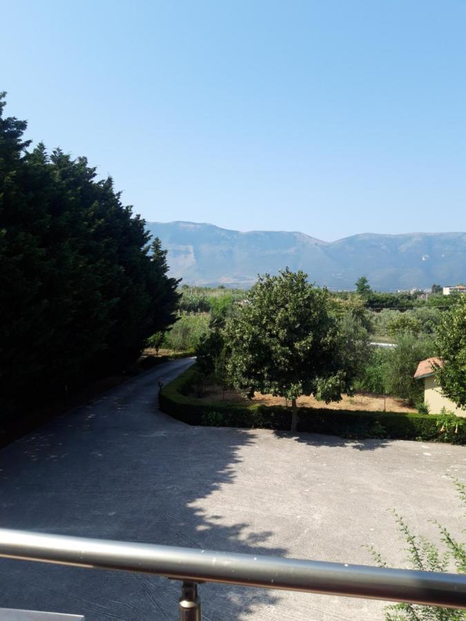 Agron Hotel Orikum Bagian luar foto