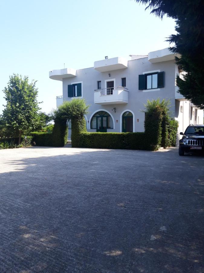 Agron Hotel Orikum Bagian luar foto